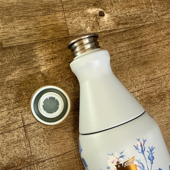 Stanley Loveshackfancy Floral Water bottle and Box - Blue and Cream 12 oz - Picture 12 of 12